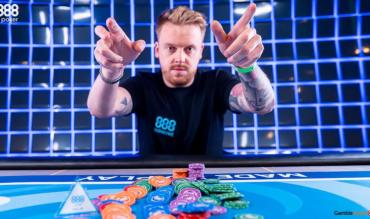Splash the Pot: What Is Splashing the Pot in Poker?