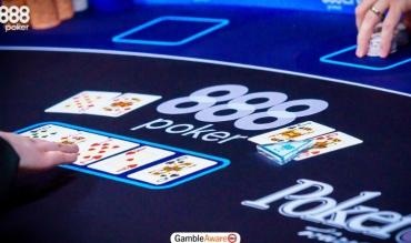 How a Poker Running it Twice Cash Game Feature Can Reduce Variance!